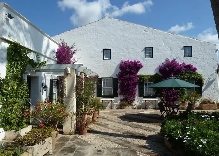 Rural Biniarroca - Adults Only