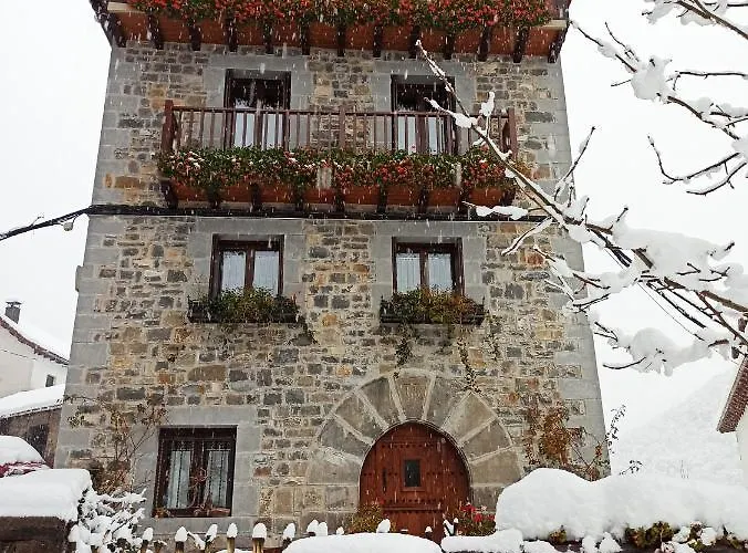 Casa rural ELURKOIA Isaba