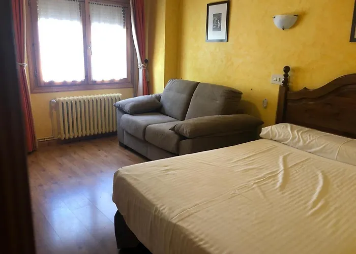Hostal Rio Ara Bellosta By Vivere Stays Fiscal