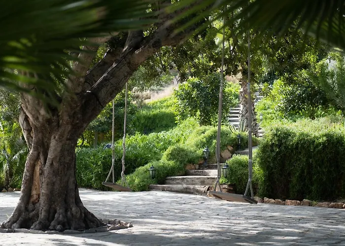 Hotel La Almendra y El Gitano Agua Amarga 