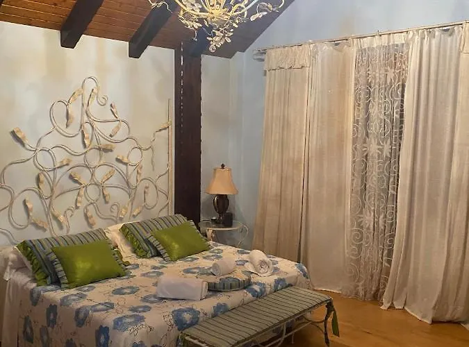 Bed and Breakfast Casa Santiago Argoños