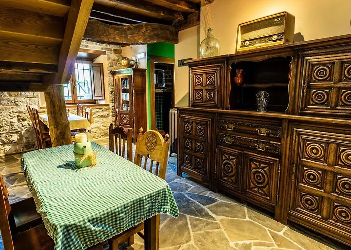 Hotel Casona de El Castañíu Serrapio