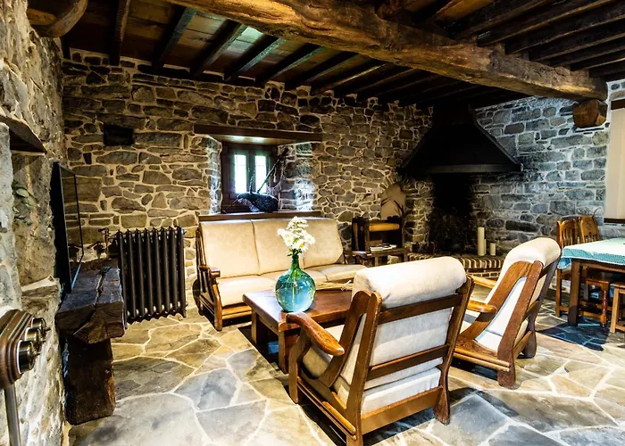Casona de El Castañíu