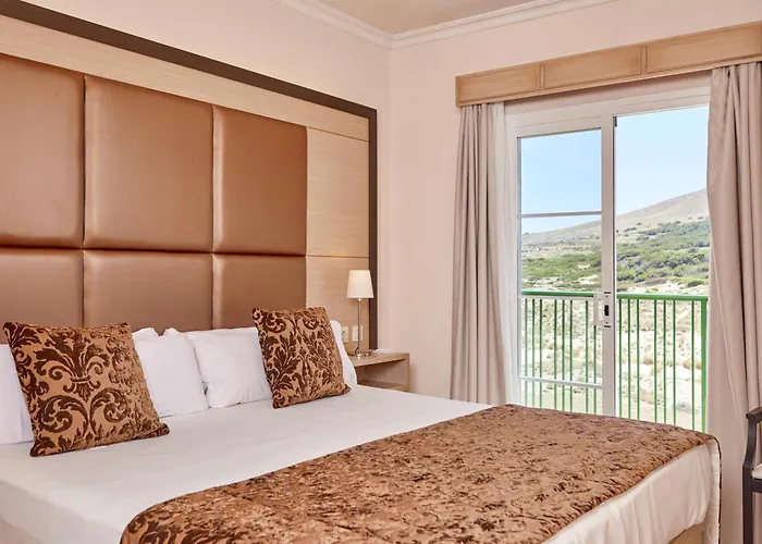 Zafiro Cala Mesquida Aparthotel