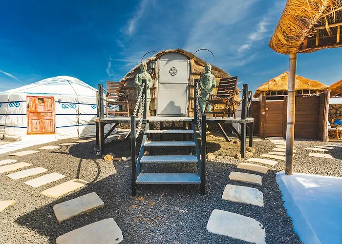 Finca De Arrieta Village - Yurts And Stone Cottages - Shared Pool - Walking Distance To Arrieta Beach - Off Grid Tabayesco