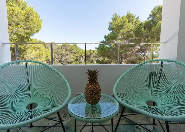 Hostal Restaurante Pou Des Lleo Sant Carles de Peralta