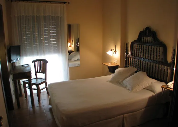 Hotel Don Carlos Caceres