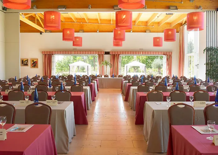 Hotel Isla De La Garena Alcala de Henares