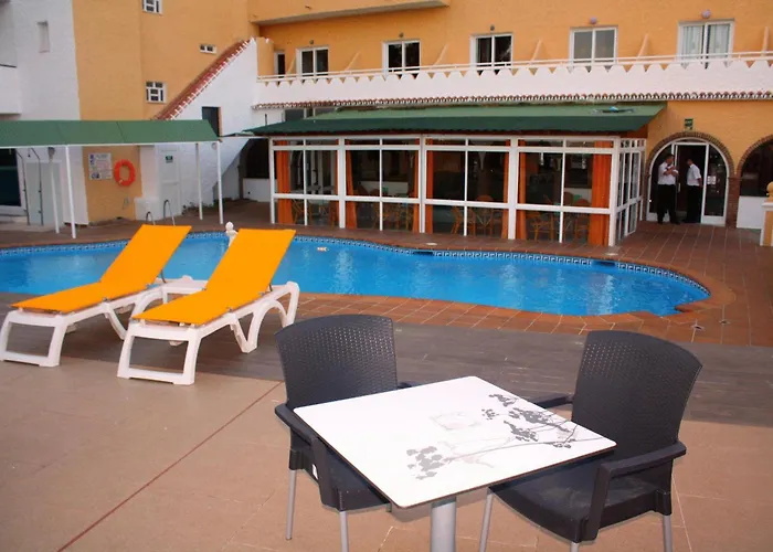 Hotel Nerja Club By Dorobe