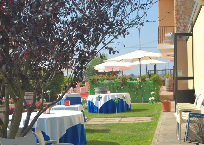 Hotel Cuatro Calzadas Martinamor