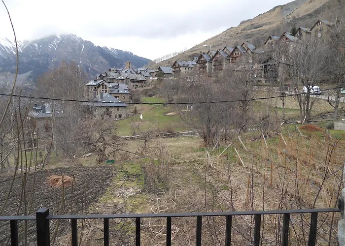 Pensió i Apartaments la Bordeta Estación