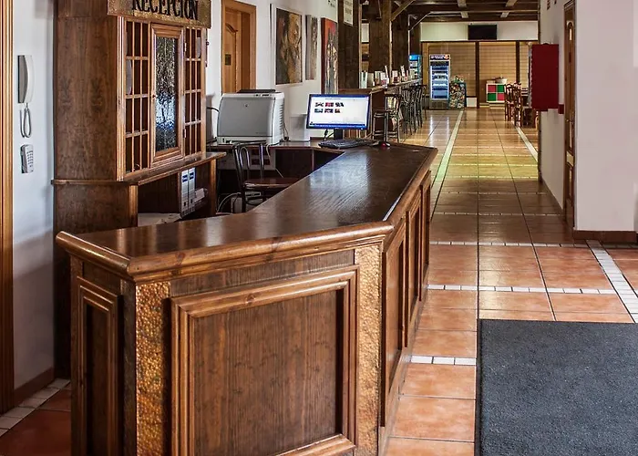 Albenzaire Hotel Asador Fuensanta 