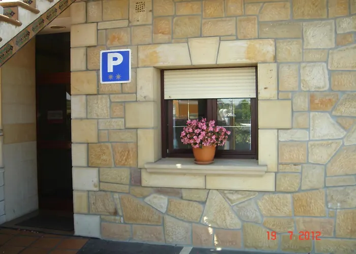 Hotel Residencial Santamaría Sancibrián