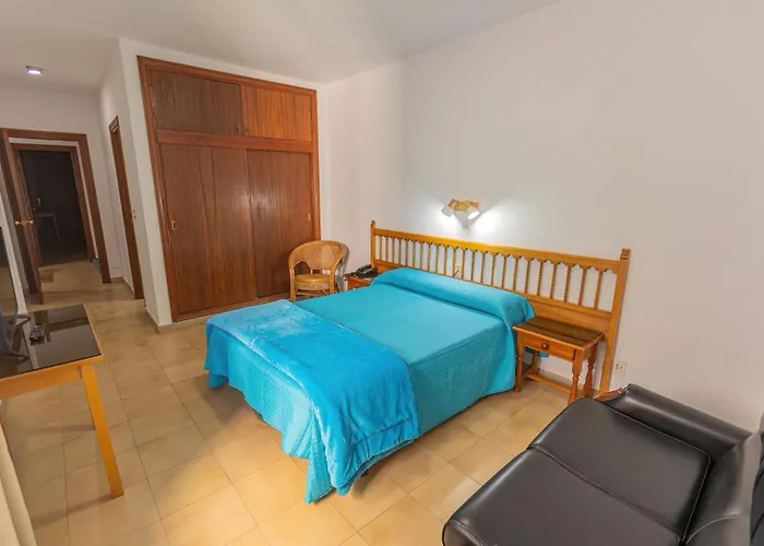 Hotel Tres Jotas Conil Conil De La Frontera