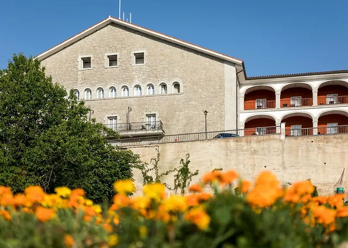 Parador de Vic-Sau Tavernoles