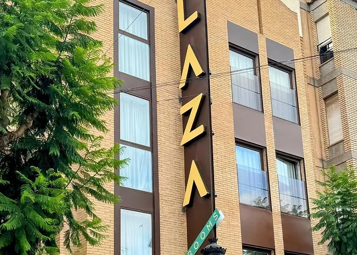 Plaza Rooms