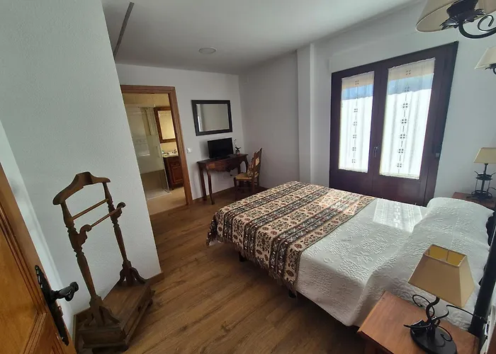 Hostal Rio Almar