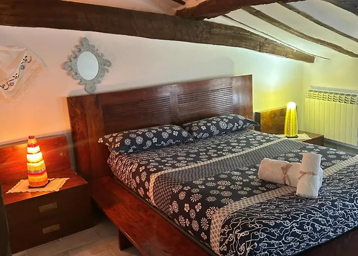 Hotel Rural La Aldea Encantada Quintanilla del Monte de Rioja