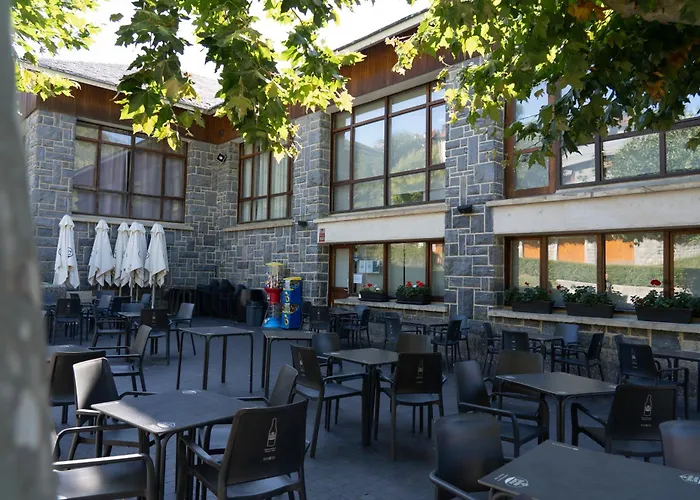 Hotel y Apartamentos SNÖ Isaba