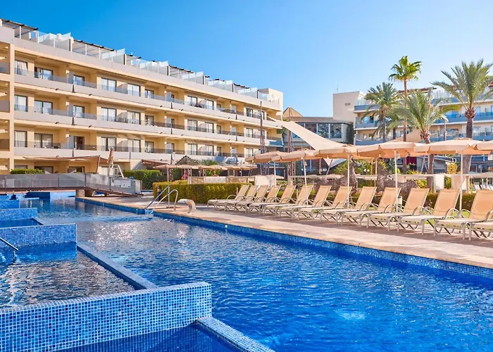 Zafiro Palmanova Aparthotel