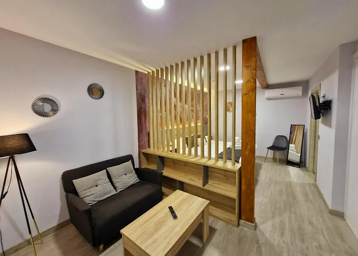 Feeling Home - Suites&Rooms León