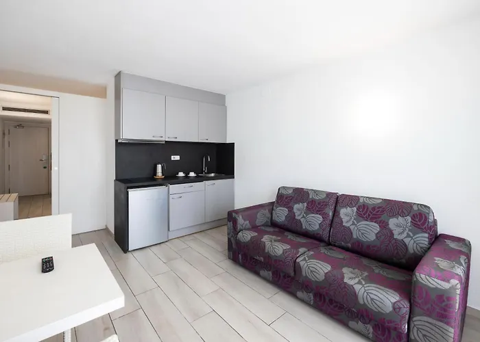 Aparthotel Miami Park Calella