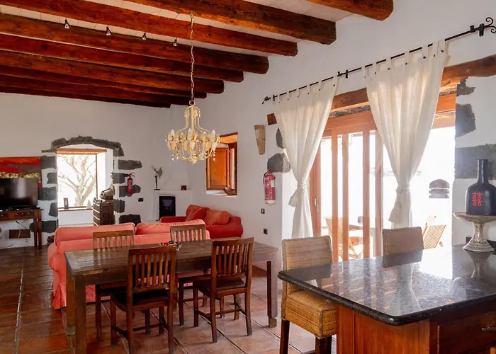 Hotel Casa Tomarén San Bartolomé