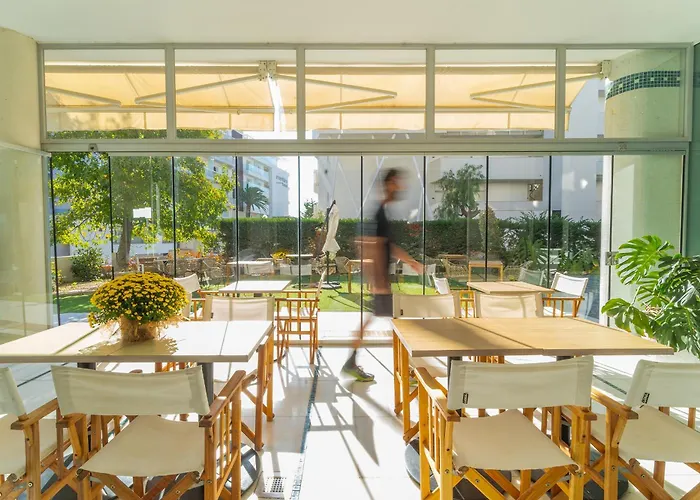 Hotel & Apartaments Thalassa Sport & Wellness Roses