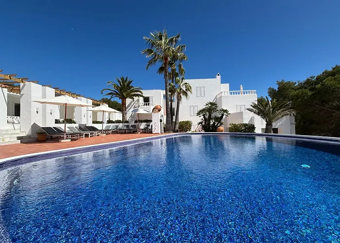 Hotel Village Cala Vadella 