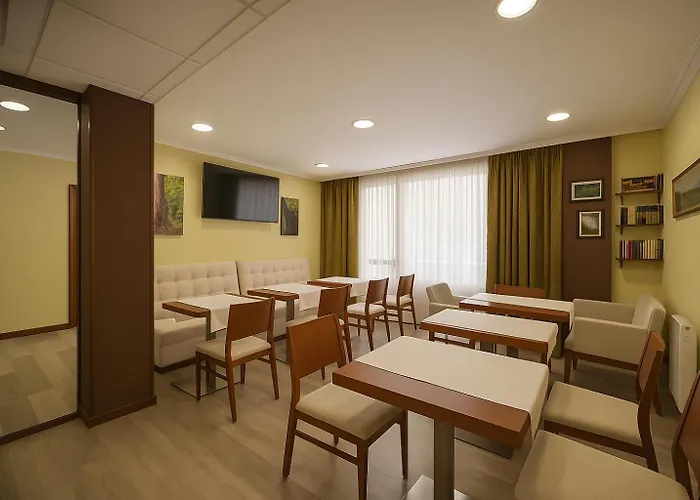 Hotel Elara Viveiro