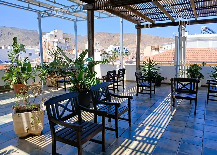 Hotel y Apartamentos Mirablau Aguadulce 