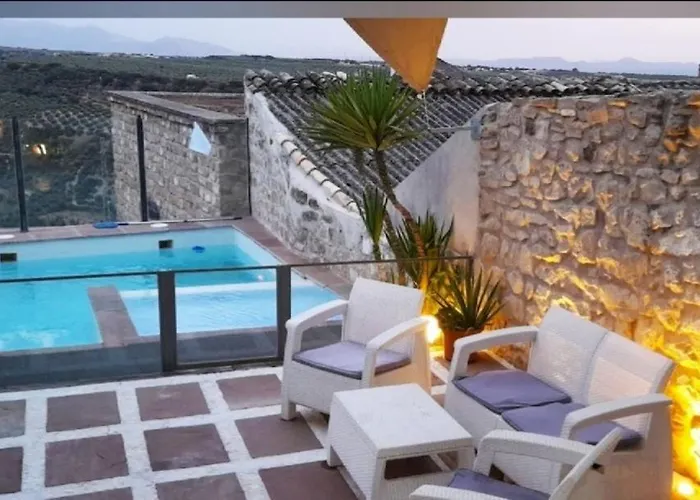 Apartamentos Turísticos La Casa Vieja Sabiote