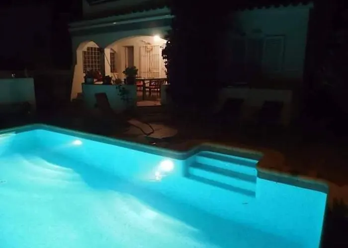 Casa Esparreguera L' Escala