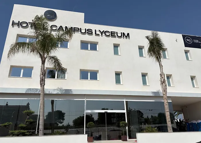 Hotel Sh Campus Lyceum Moncada