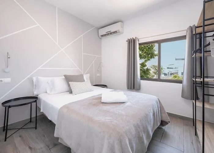 Hostal Costa Ibiza