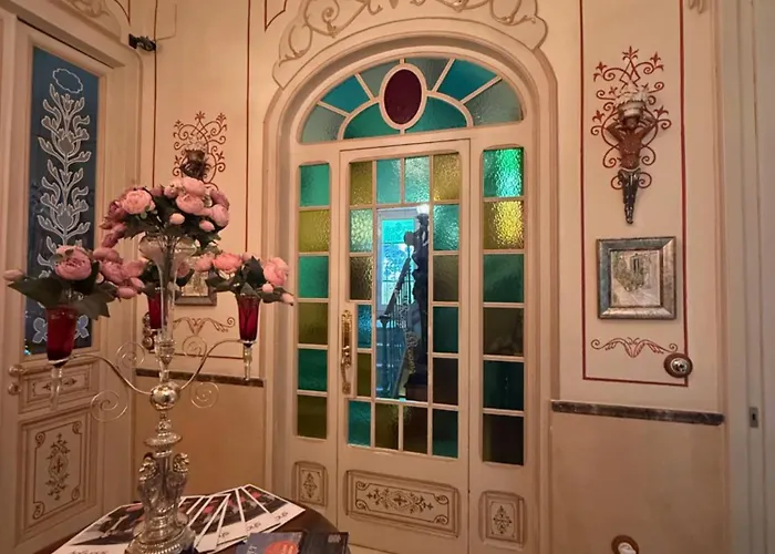 Royal Rooms