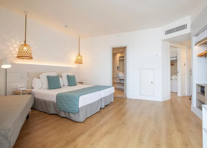 Leonardo Royal Hotel Ibiza Santa Eulalia Es Cana