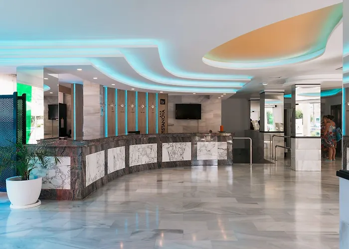 O7 Vistanova Hotel Magaluf 