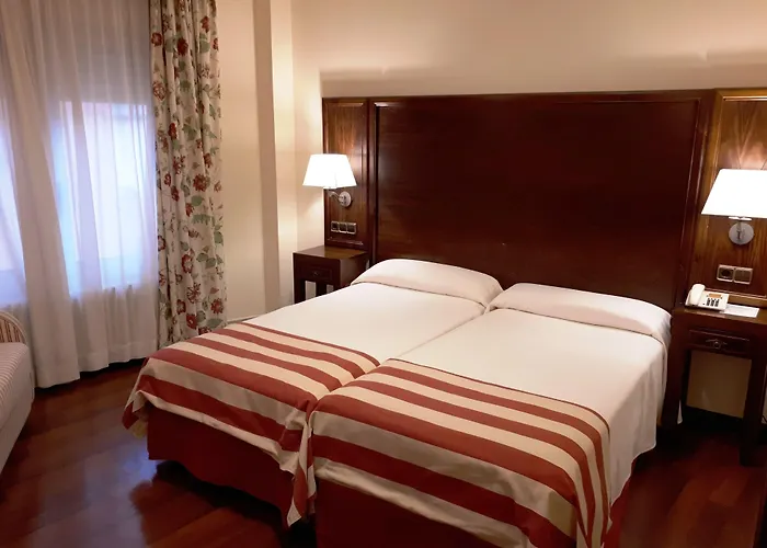 Hotel Urogallo Viella