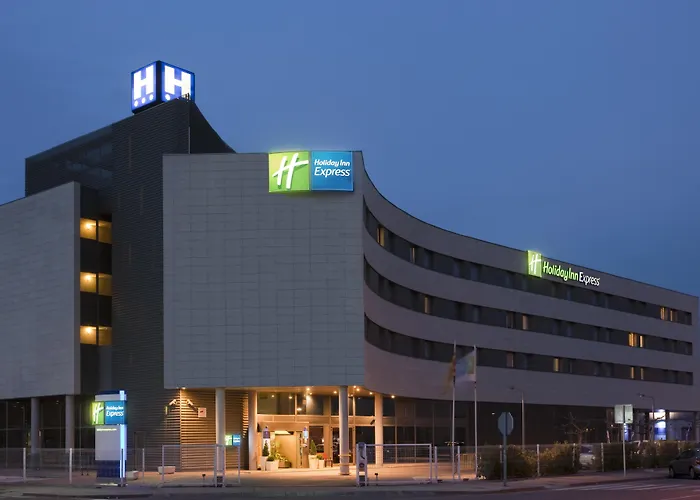 Holiday Inn Express Molins De Rei By Ihg
