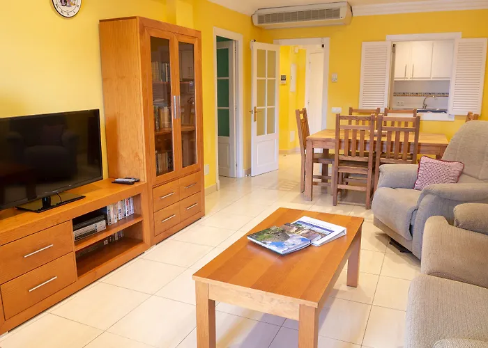 Aparthotel Hamilton Court Santo Tomás