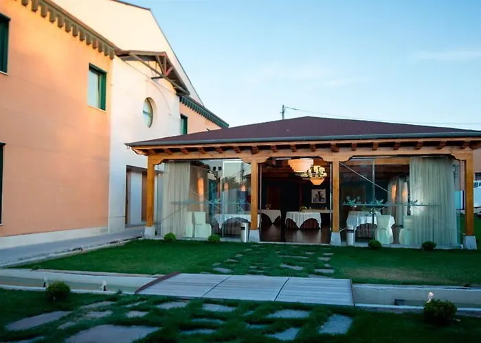 Hotel Villa De Ferias Medina del Campo