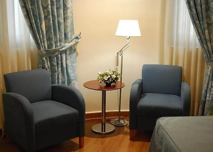 Hotel Mieres Del Camino