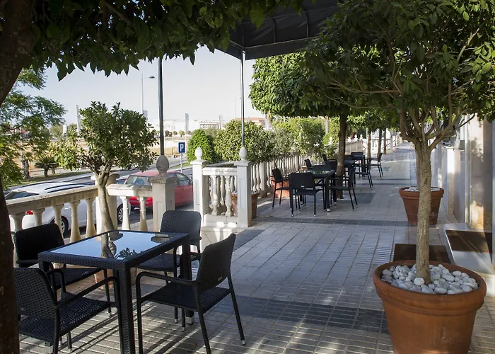 Hotel Mairena Mairena De Alcor
