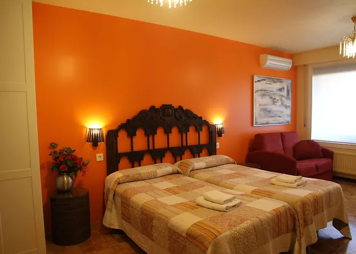 Hostal Acella Pamplona