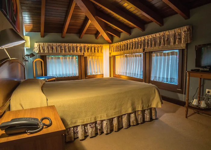 Gran Hotel Rural Cela Belmonte De Miranda
