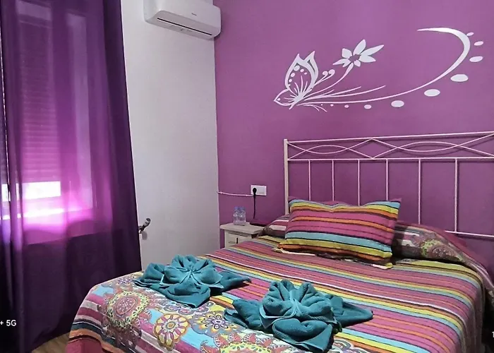 Hostal Hotel El Chato