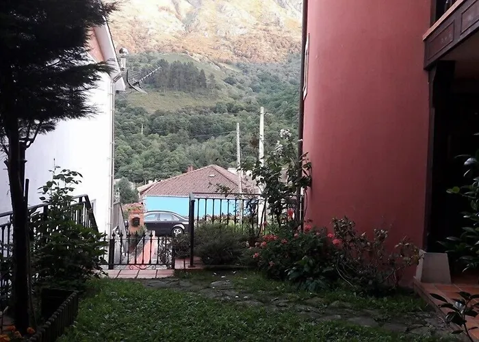 Hotel Los Ángeles Arenas De Cabrales