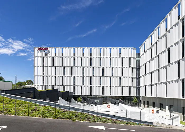 Hampton By Hilton Madrid