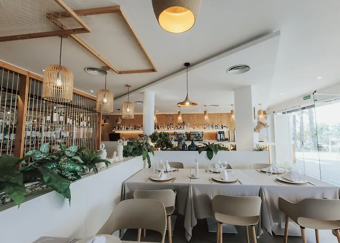 Hotel Kiko Park Oliva